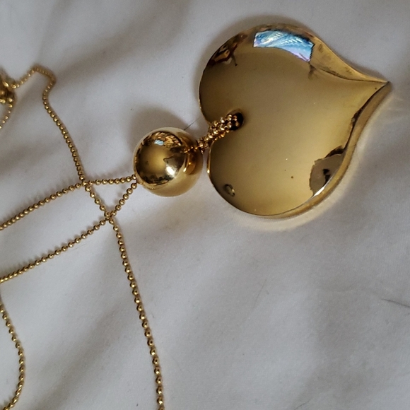 Large Solid Heart Sweater Necklace - Picture 2 of 3